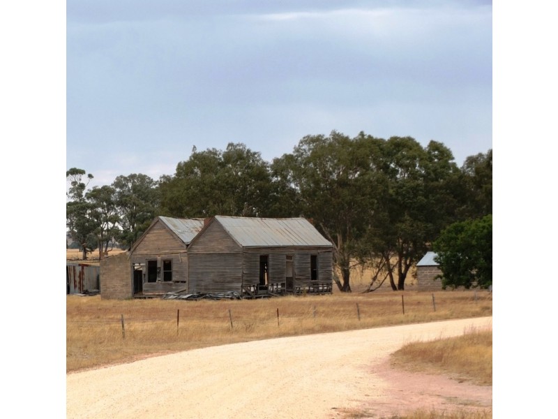 290-292 Woodward Road, Dunluce VIC 3472