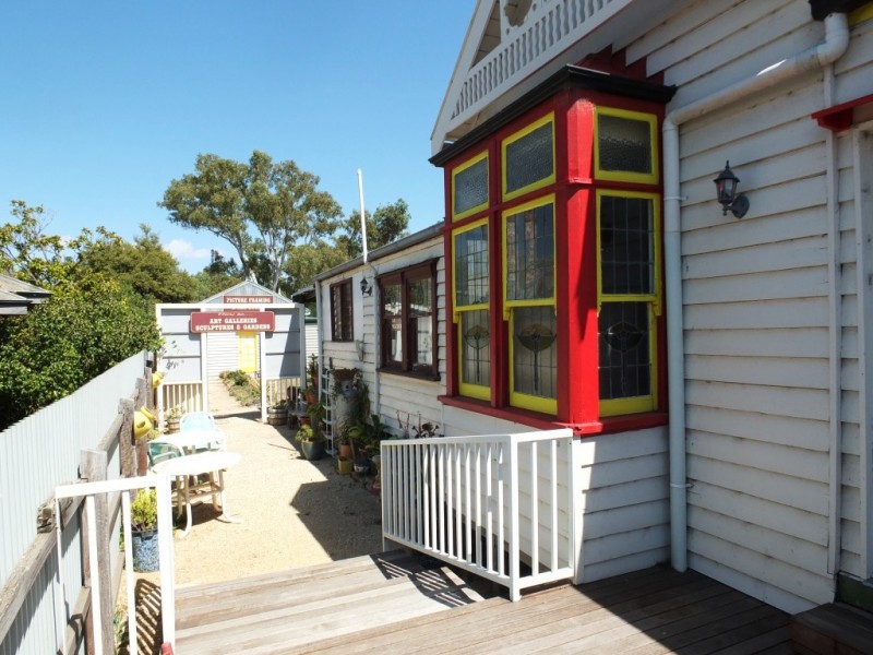 103 High St, Avoca VIC 3467