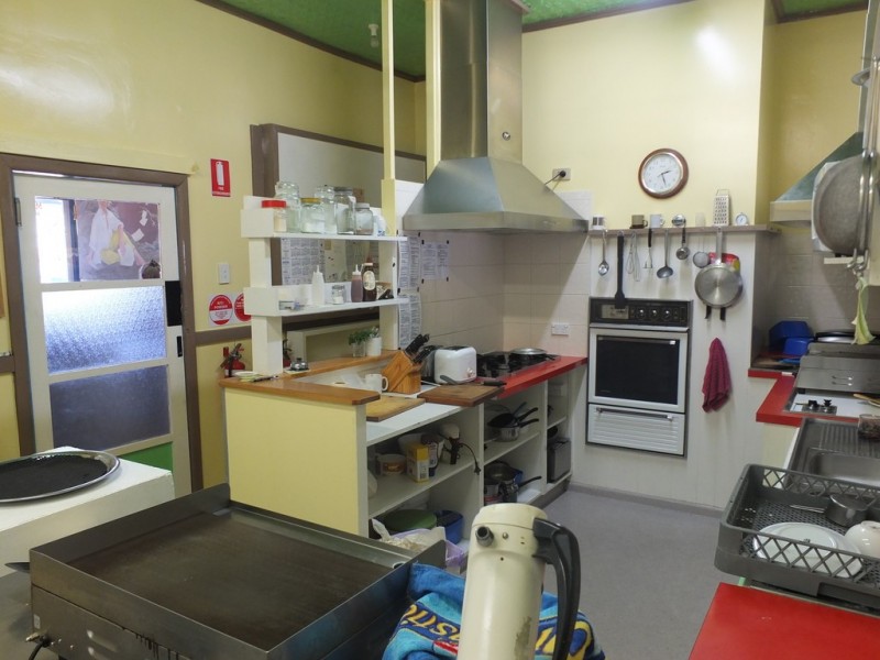 103 High St, Avoca VIC 3467