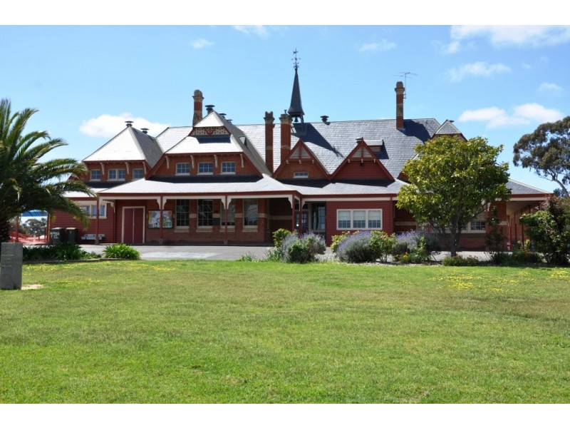 CA 9 High Street, Avoca VIC 3467