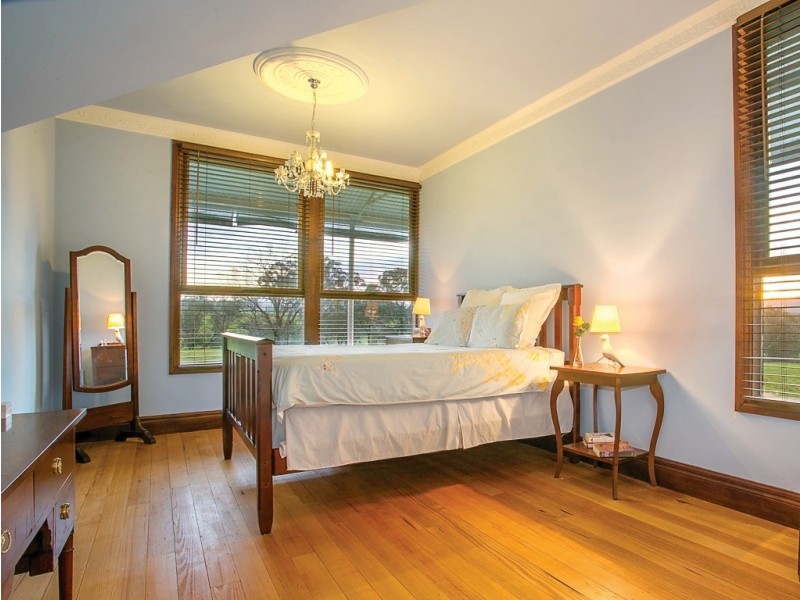 42 Townsing Road, Amphitheatre VIC 3468