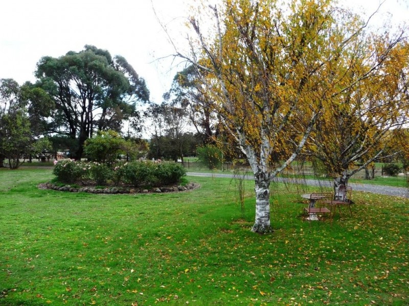 72 High Street, Beaufort VIC 3373