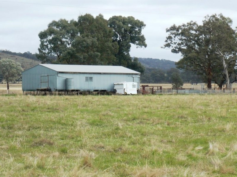 - Sunraysia Highway, Moonambel VIC 3478