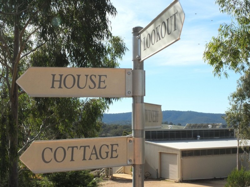 107 McAdams Lane, Moonambel VIC 3478