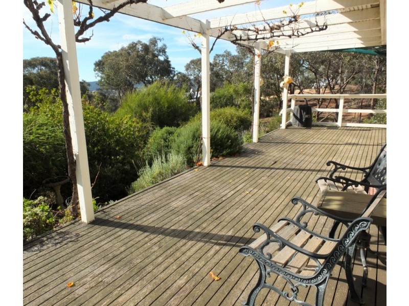 107 McAdams Lane, Moonambel VIC 3478