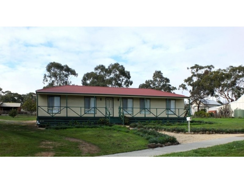 72-74 High Street, Avoca VIC 3467