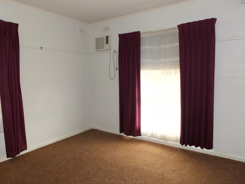 24 Davey Street, Avoca VIC 3467