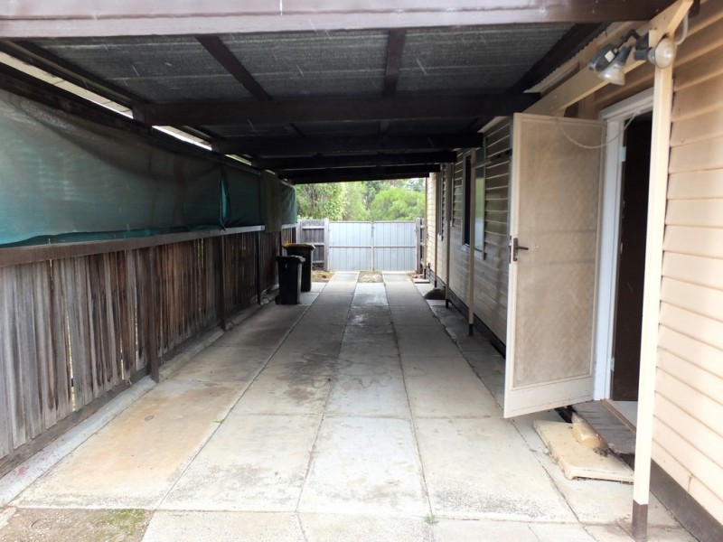 24 Davey Street, Avoca VIC 3467