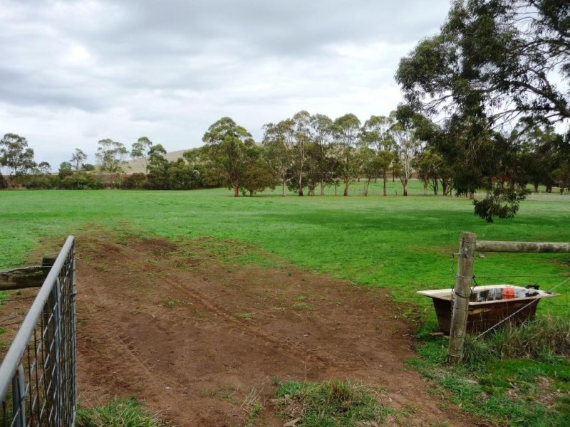 868 Davenport Road, Learmonth VIC 3352