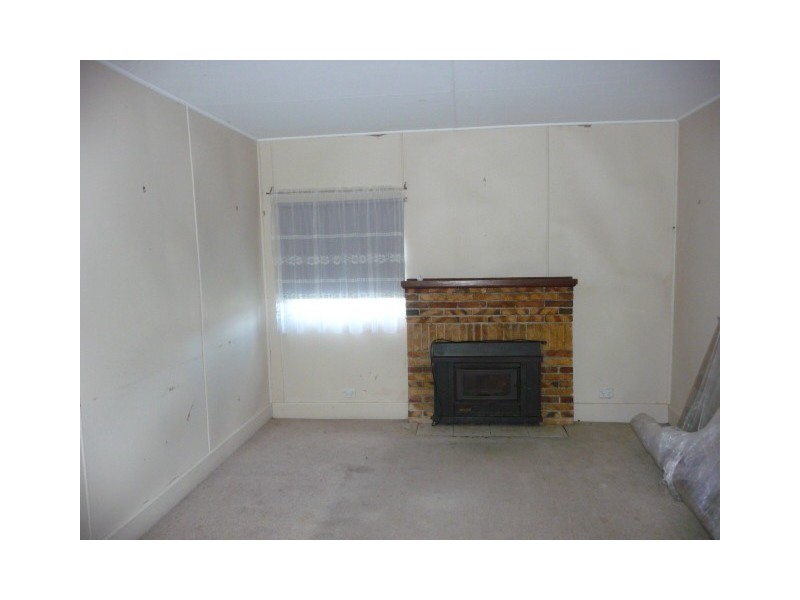 8 Dundas Street, Raglan VIC 3373