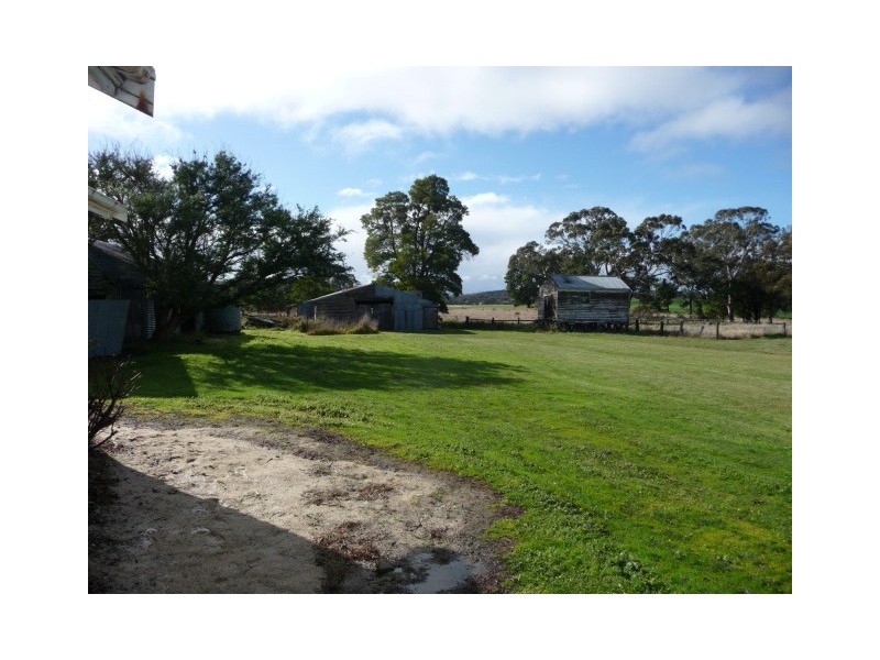 8 Dundas Street, Raglan VIC 3373