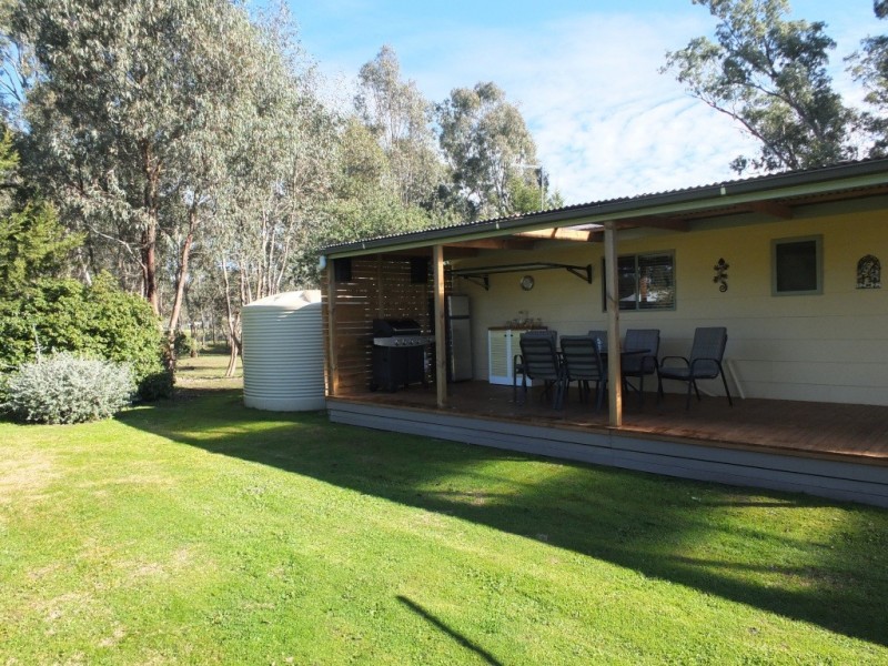 21 Green Street, Elmhurst VIC 3469