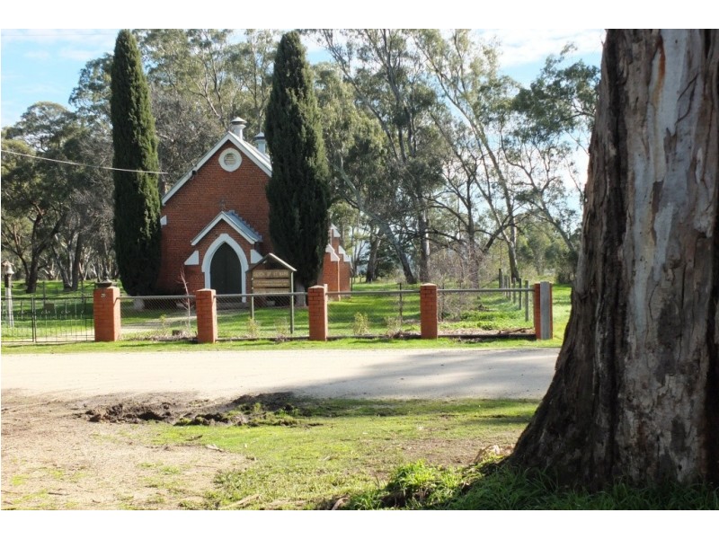 21 Green Street, Elmhurst VIC 3469