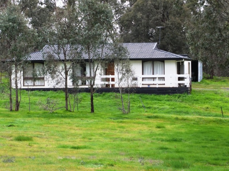 52 Napier Street, Avoca VIC 3467