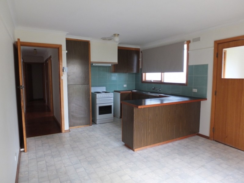 52 Napier Street, Avoca VIC 3467