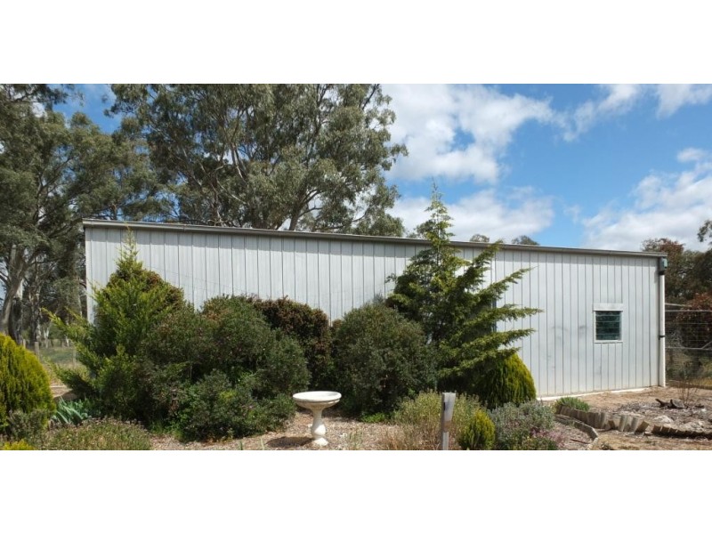 6228 Stawell-Avoca Road, Moonambel VIC 3478