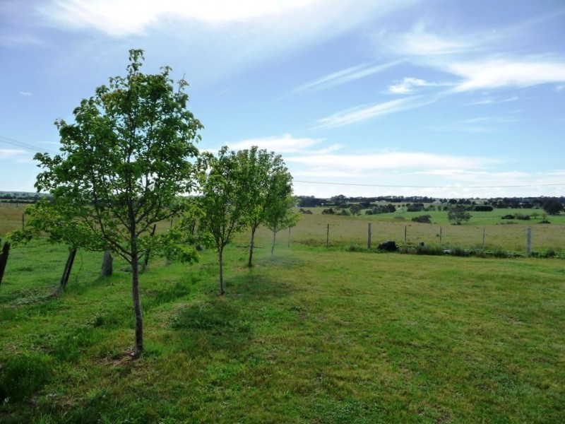 26 Beaufort Road, Skipton VIC 3361