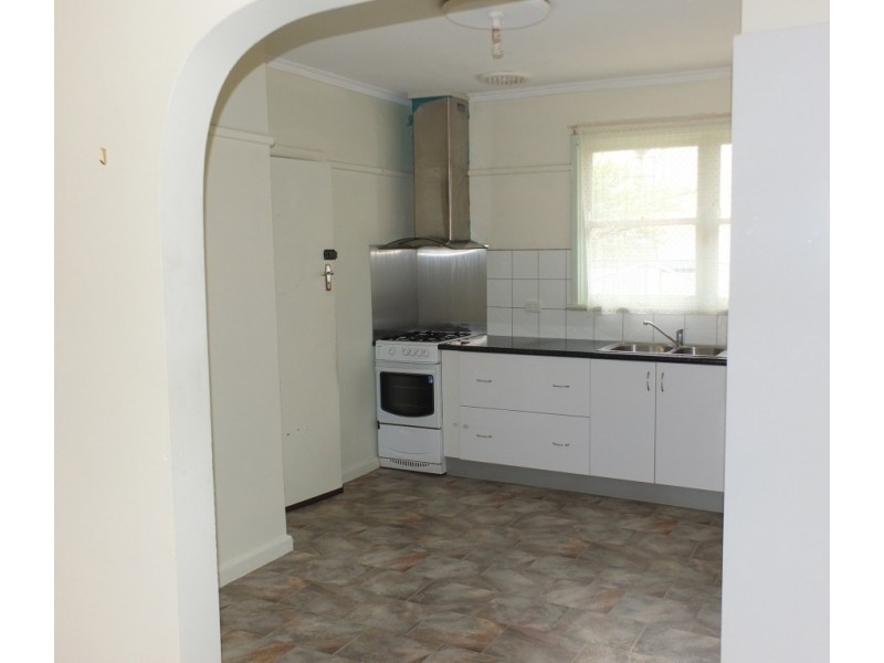 9 York Street, Avoca VIC 3467