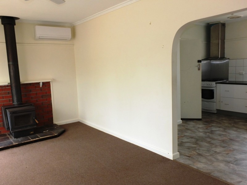 9 York Street, Avoca VIC 3467