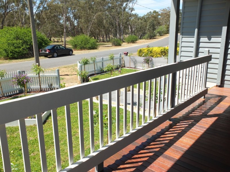 37 Faraday, Avoca VIC 3467