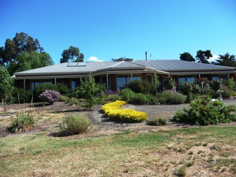 82 Bailey Street, Clunes VIC 3370