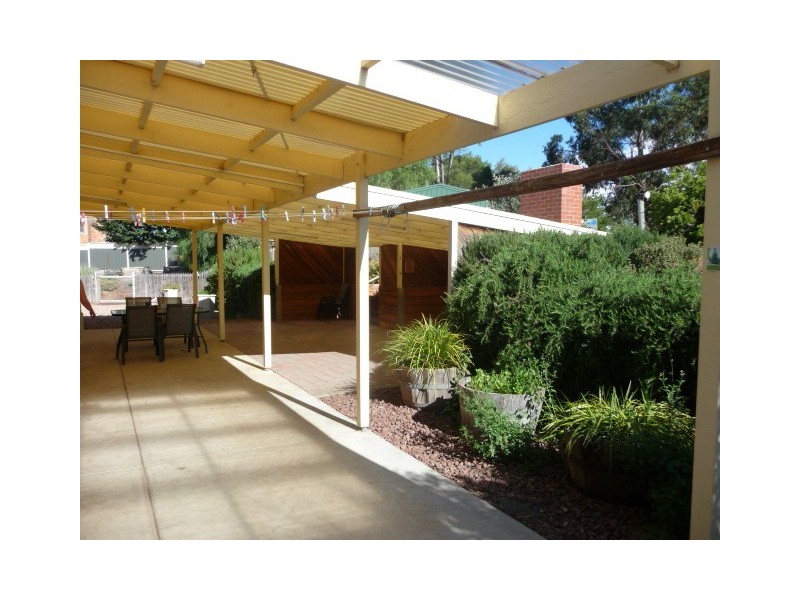 82 Bailey Street, Clunes VIC 3370
