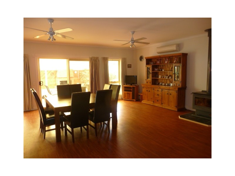 82 Bailey Street, Clunes VIC 3370