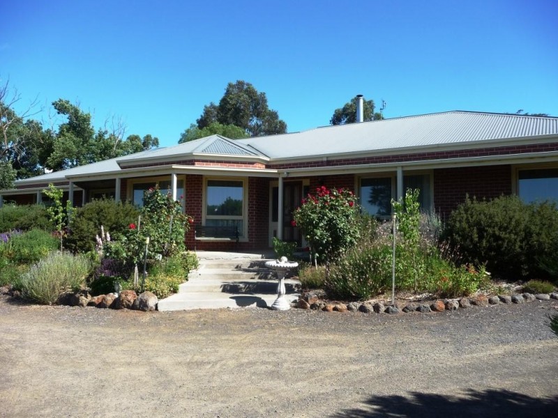 82 Bailey Street, Clunes VIC 3370