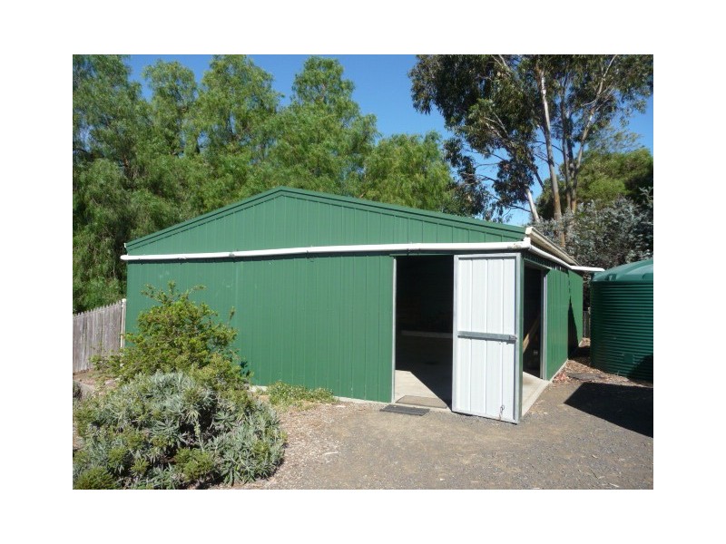 82 Bailey Street, Clunes VIC 3370