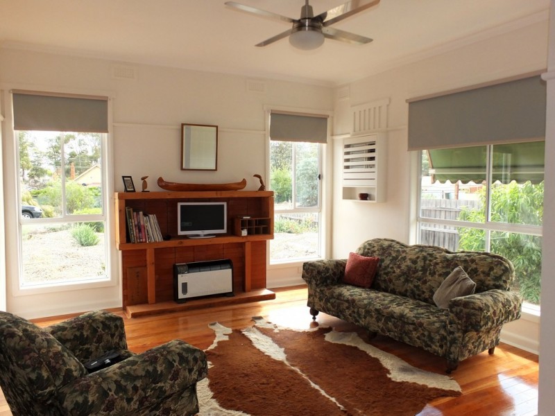 24 Davy Street, Avoca VIC 3467