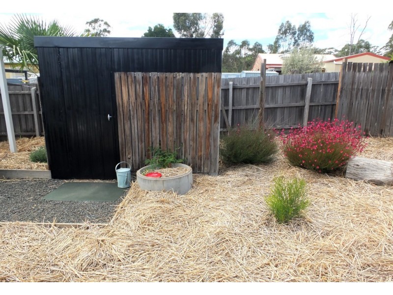 24 Davy Street, Avoca VIC 3467