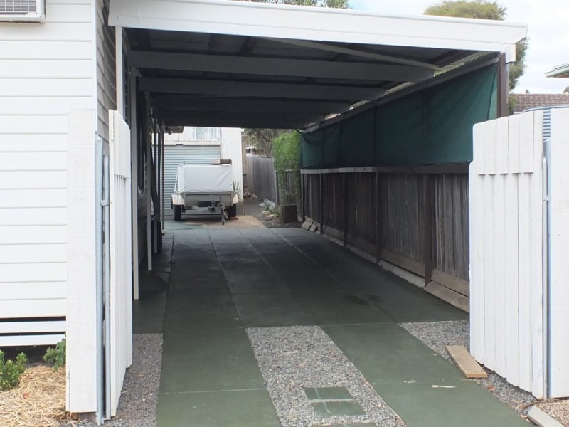 24 Davy Street, Avoca VIC 3467