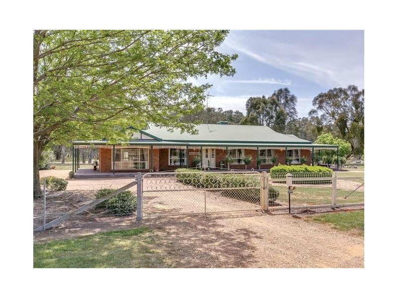 5999 Stawell-Avoca Road, Moonambel VIC 3478