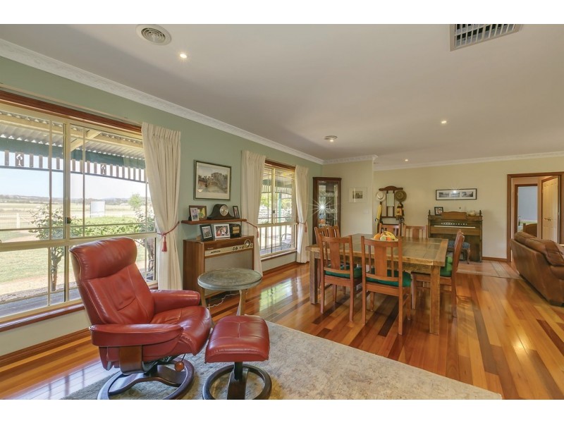 5999 Stawell-Avoca Road, Moonambel VIC 3478