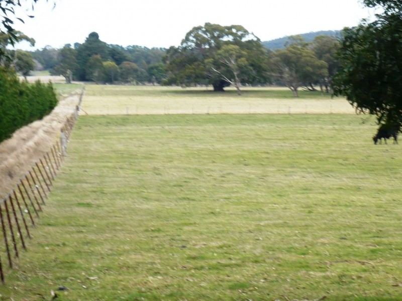 - Ironmine Road, Lal Lal VIC 3352