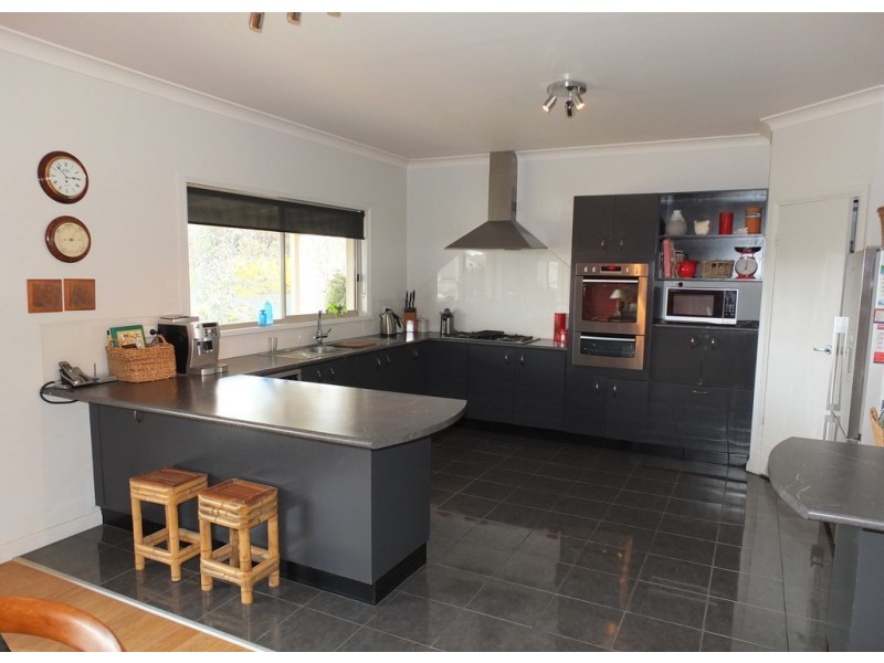 82-84 Rutherford Street, Avoca VIC 3467