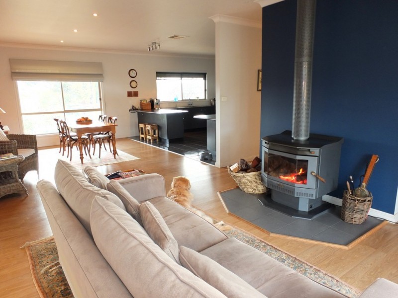 82-84 Rutherford Street, Avoca VIC 3467