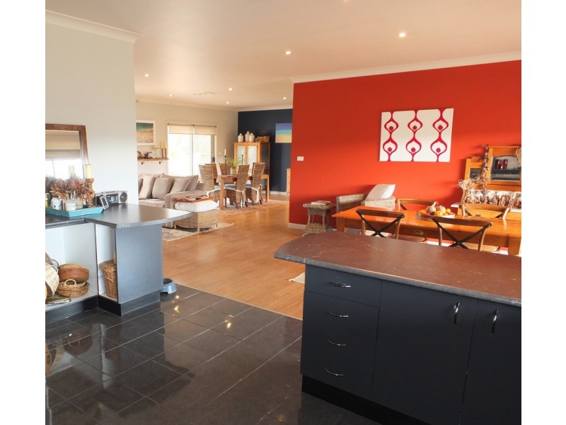 82-84 Rutherford Street, Avoca VIC 3467