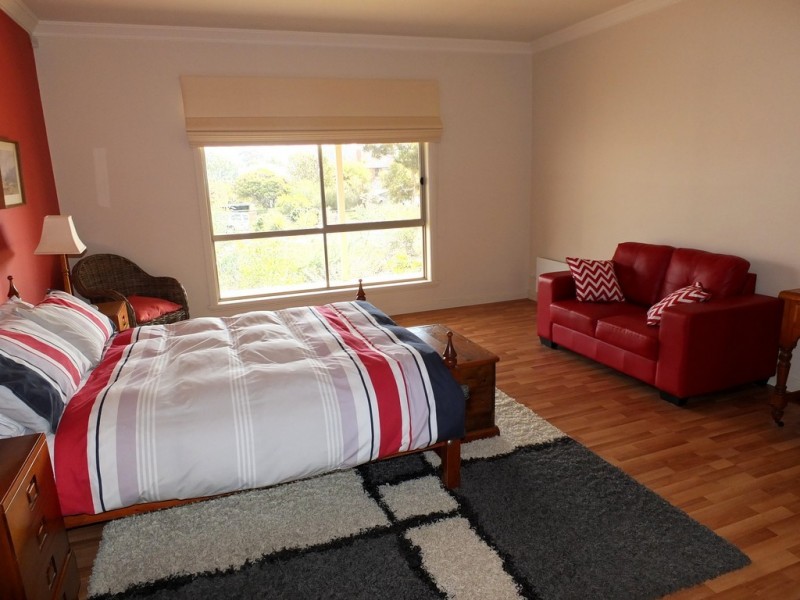 82-84 Rutherford Street, Avoca VIC 3467