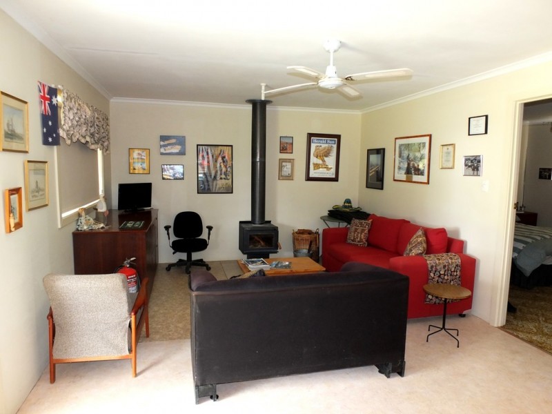 33 Blackmares Lane, Moonambel VIC 3478