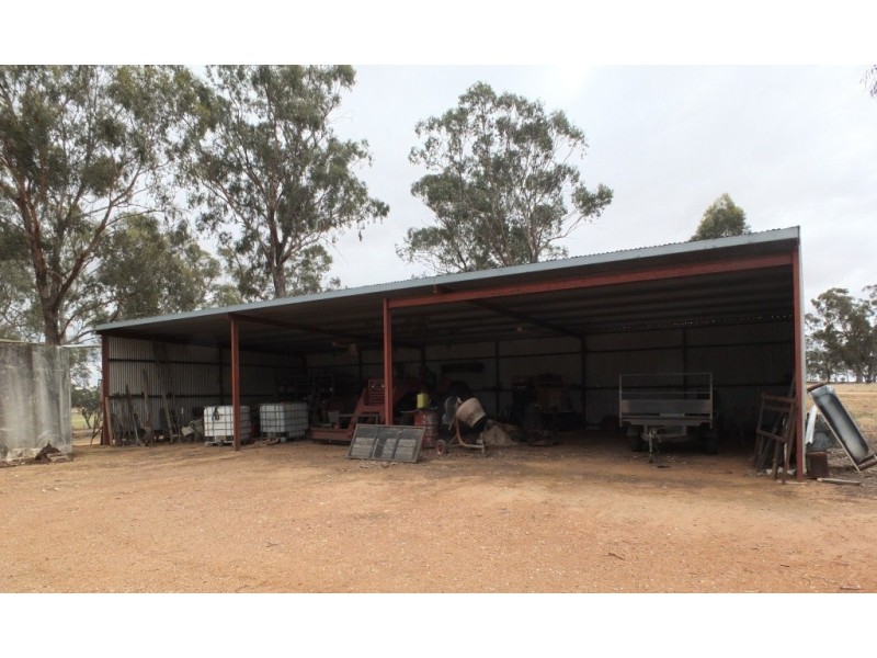 266 Logan-Bealiba Road, Cochranes Creek VIC 3475