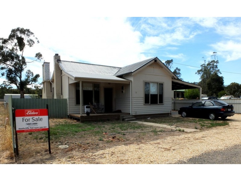 14 High Street, Avoca VIC 3467