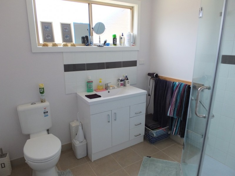 14 High Street, Avoca VIC 3467