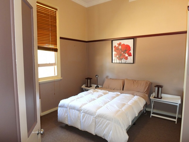 20 School Street, Amphitheatre VIC 3468