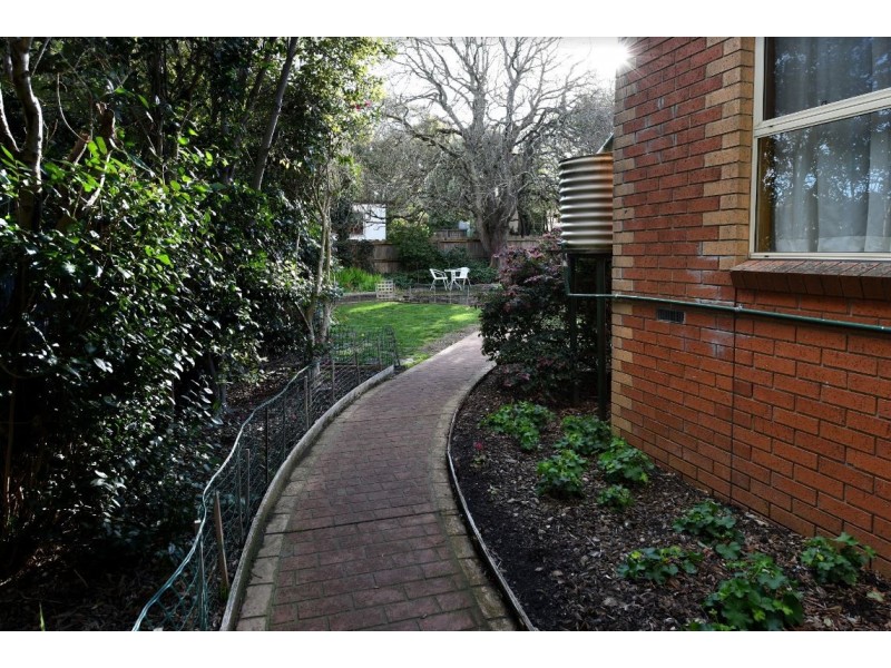 615 Peel Street North, Black Hill VIC 3350