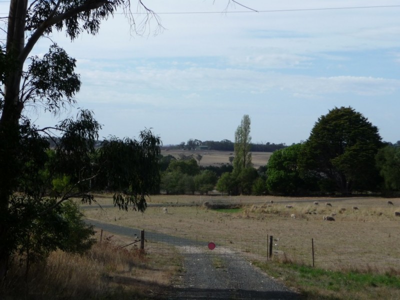 6885 Midland Highway, Scotsburn VIC 3352