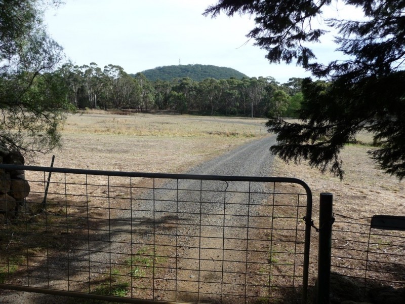 6885 Midland Highway, Scotsburn VIC 3352