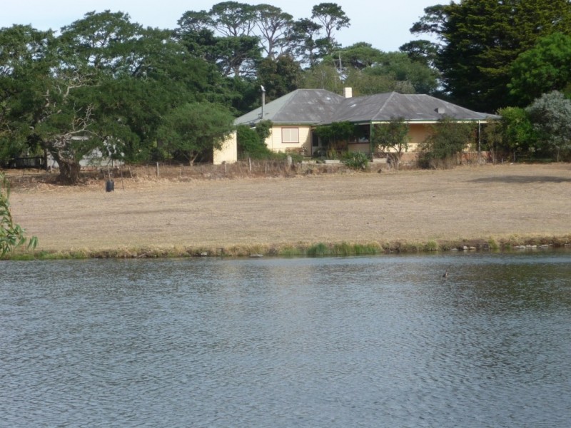 6885 Midland Highway, Scotsburn VIC 3352