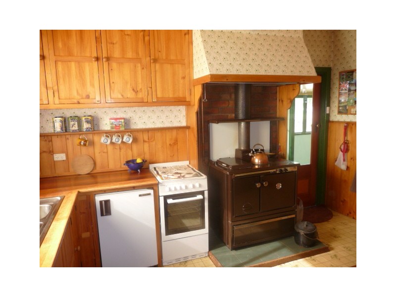 6885 Midland Highway, Scotsburn VIC 3352