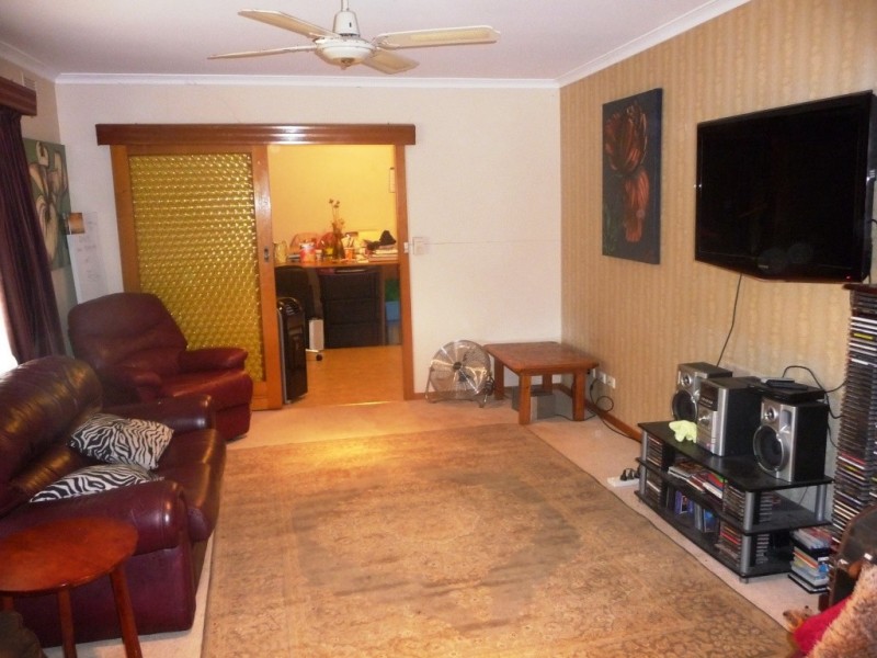 34 Lake Street, Wendouree VIC 3355